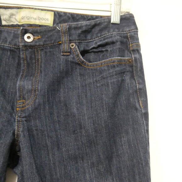 ANN TAYLOR - Loft - Original Boot | size 8 | Classic Dark Wash Blue Denim Jeans - Picture 5 of 16
